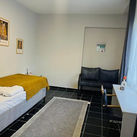 With A Common Bathroom In A Digital Nomad House 110 Апарт-отель Стамбул