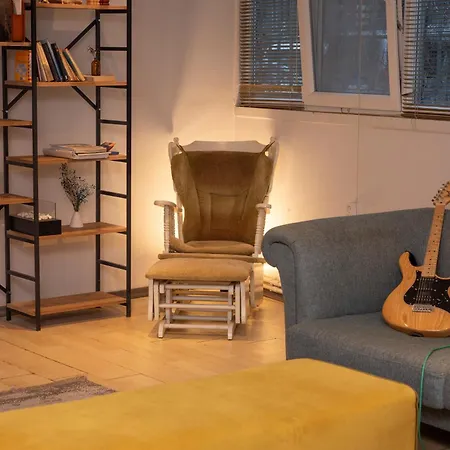 With A Common Bathroom In A Digital Nomad House 110 Апарт-отель Стамбул